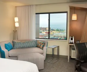 Photo 2 - Courtyard by Marriott Seattle Everett Downtown