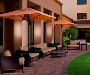 Photo 4 - Courtyard by Marriott Baton Rouge Acadian Centre/LSU Area