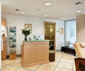 Photo 3 - Pier South Resort, Autograph Collection