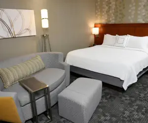 Photo 4 - Courtyard By Marriott Sioux Falls