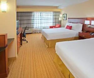 Photo 4 - Courtyard Louisville Northeast