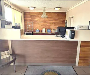 Photo 2 - Days Inn by Wyndham Jonesboro AR