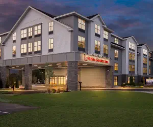 Photo 2 - Hilton Garden Inn North Conway