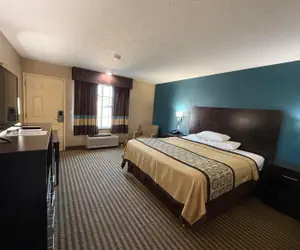 Photo 5 - Victorian Inn