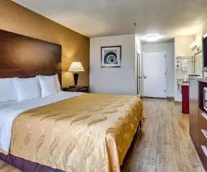 Photo 2 - Quality Inn near Six Flags Discovery Kingdom-Napa Valley