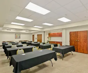 Photo 4 - Hampton Inn Mount Dora