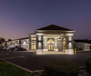 Photo 5 - Super 8 by Wyndham Dickson