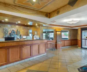 Photo 4 - Best Western Plus Ellensburg Hotel