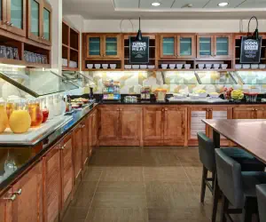 Photo 4 - Hyatt Place Detroit/Livonia