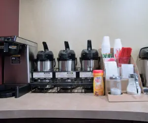 Photo 2 - Red Roof Inn Asheville - Biltmore West