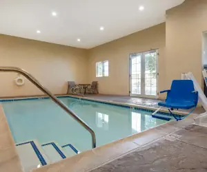 Photo 4 - Best Western Plus Temecula Wine Country Hotel & Suites