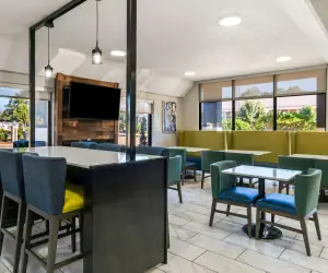 Photo 3 - Best Western Inn