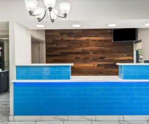 Photo 4 - Best Western Inn