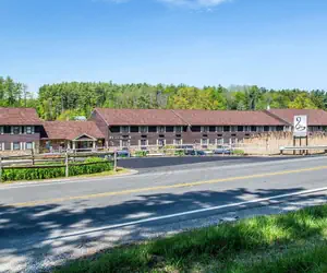 Photo 3 - The Black Swan Lee - Lenox, Ascend Hotel Collection