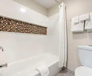 Photo 2 - The Bradford Hotel, Ascend Hotel Collection