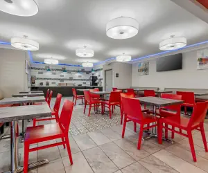 Photo 4 - Best Western Louisville Airport Expo