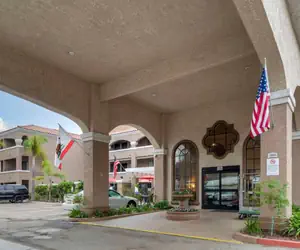 Photo 3 - Quality Inn & Suites Camarillo-Oxnard