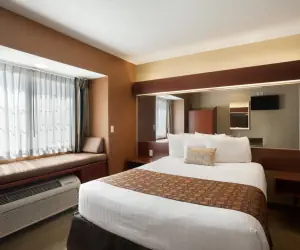 Photo 2 - Microtel Inn & Suites by Wyndham Dover New Hampshire