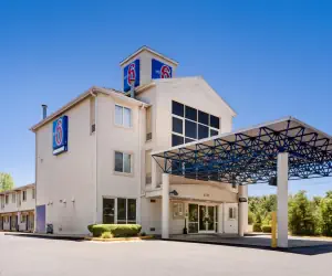 Photo 5 - Motel 6-Statesville, NC