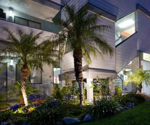 Photo 2 - Heritage Inn San Diego