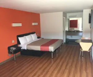 Photo 2 - Motel 6-San Antonio, TX - South WW White Rd