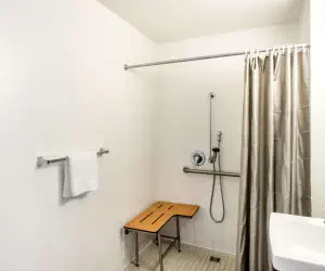 Photo 4 - Motel 6-Redding, CA - Central