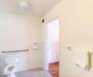 Photo 3 - Motel 6-Redding, CA - Central