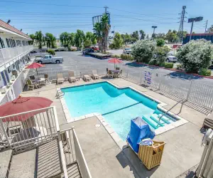 Photo 2 - Motel 6-Stockton, CA - Charter Way West