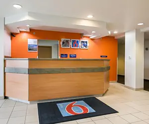 Photo 5 - Motel 6-Sycamore, IL