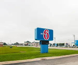 Photo 3 - Motel 6-Sycamore, IL