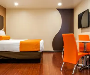 Photo 5 - Redondo Pier Inn