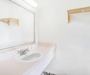 Photo 3 - Knights Inn Chattanooga