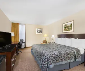 Photo 2 - Days Inn by Wyndham Indianapolis Northeast