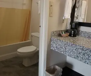 Photo 5 - Americas Best Value Inn Blue Ridge