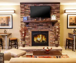 Photo 2 - Microtel Inn & Suites by Wyndham Wheeling at The Highlands