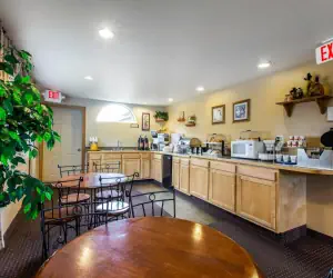 Photo 2 - Rodeway Inn Gunnison