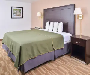 Photo 4 - Americas Best Value Inn Clute