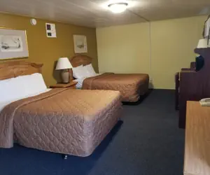 Photo 4 - Rodeway Inn