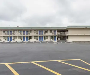 Photo 4 - Motel 6 Kansas City, MO - Airport