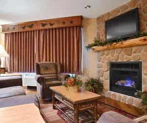 Photo 4 - Best Western Plus Kelly Inn and Suites