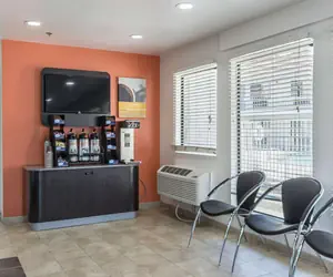 Photo 2 - Motel 6-Fresno, CA