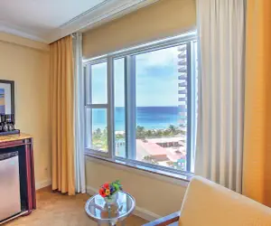 Photo 3 - Sea View Hotel