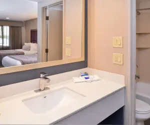 Photo 3 - Best Western Inn Santa Cruz