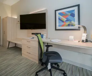 Photo 2 - Holiday Inn Express & Suites - Southaven Central - Memphis, an IHG Hotel