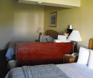 Photo 4 - Americas Best Value Inn Three Rivers