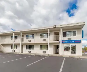 Photo 4 - Motel 6-Beaverton, OR