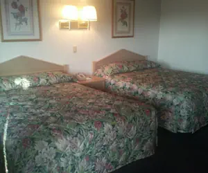 Photo 4 - Sunrise Inn