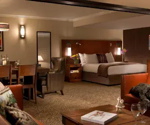 Photo 4 - The Lakefront Anchorage