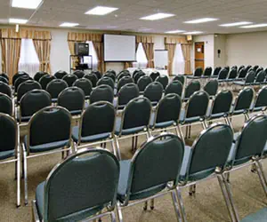 Photo 4 - Baymont by Wyndham Des Moines Airport