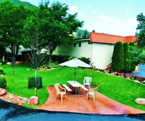 Photo 5 - Glenwood Springs Cedar Lodge